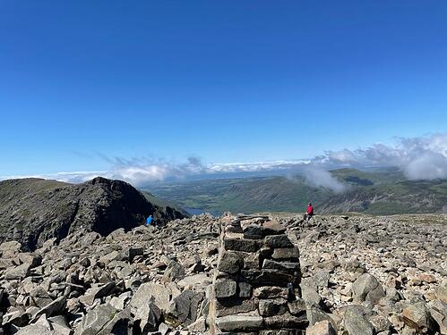 2022-0707 SOTA 5 Scafell Pike summit cairn